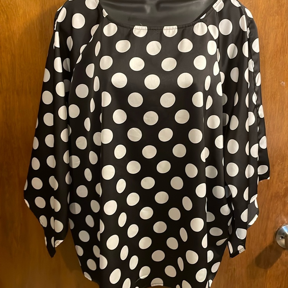 Motto Brand dressy blouse